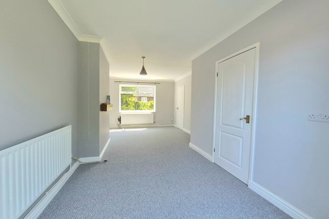 1, Haworth Avenue, Congleton photo 2