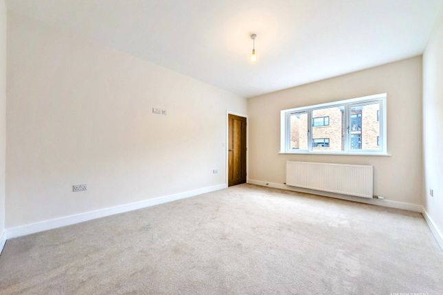 13, The Woodlands, Workington photo 4