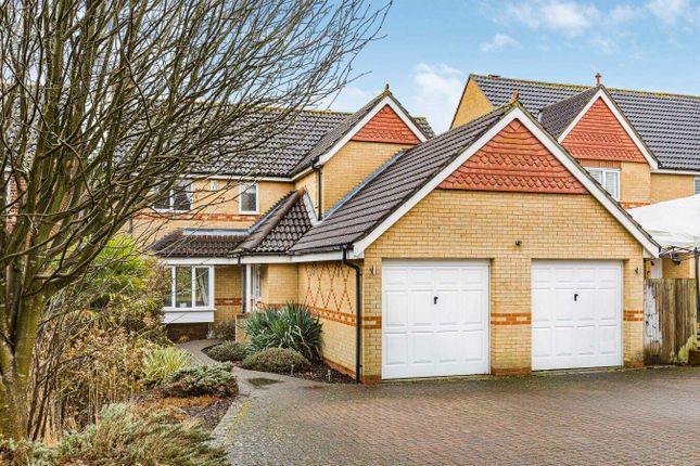 Detached house for sale in Richardson Crescent, Cheshunt, Waltham Cross