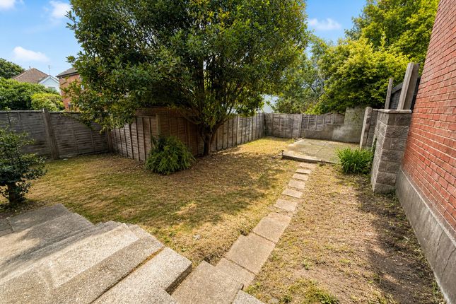 77 Talbot Road, Bournemouth photo 4