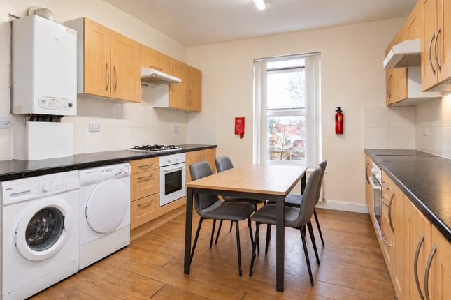 60, Cardigan Road, Leeds photo 3