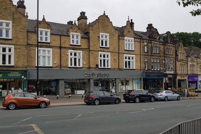 Retail premises to let in Roundhay Road, Oakwood