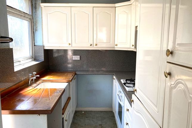 141, Kimberley Road, Lowestoft photo 4
