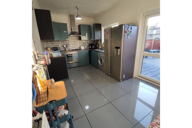 Terraced house for sale in Sunnyside Road, Ilford