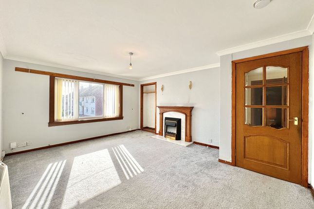 7d Callendar Place, Ayr photo 2