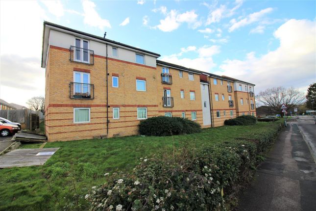 Flat for sale in Elm Court, Harlow