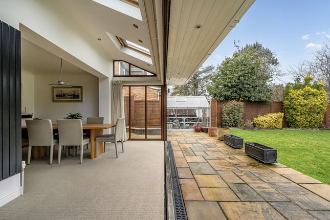 24, Picton Way, Reading photo 2