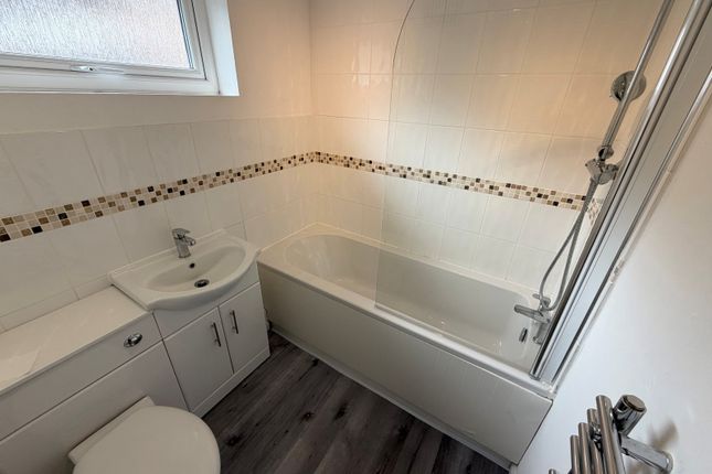 35, Kings Meadow Mews, West Yorkshire photo 5