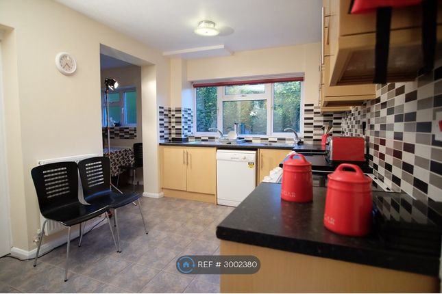Brompton Close, Aylesbury photo 2
