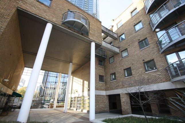 Meridian Place, London photo 4