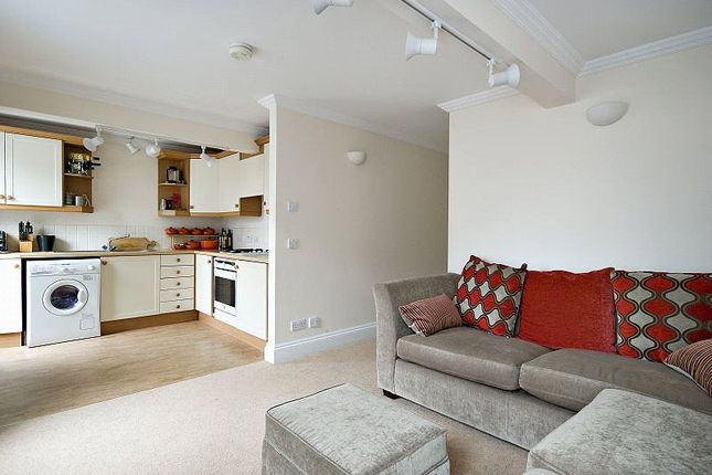 Flat to rent in The Old Presbytery, 29 Jewry Street, Winchester, Hampshire