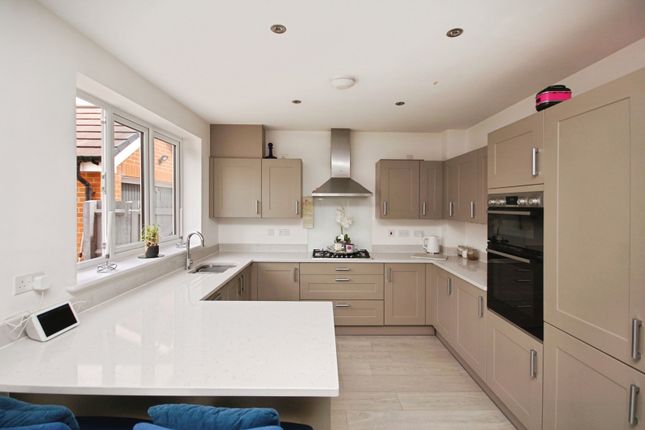 6, Eddy Croft, Dursley photo 4