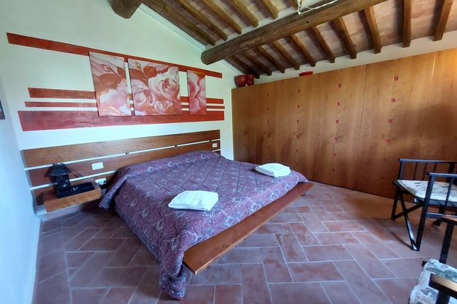 Country house for sale in Lari, Casciana Terme Lari, Pisa, Tuscany, Italy