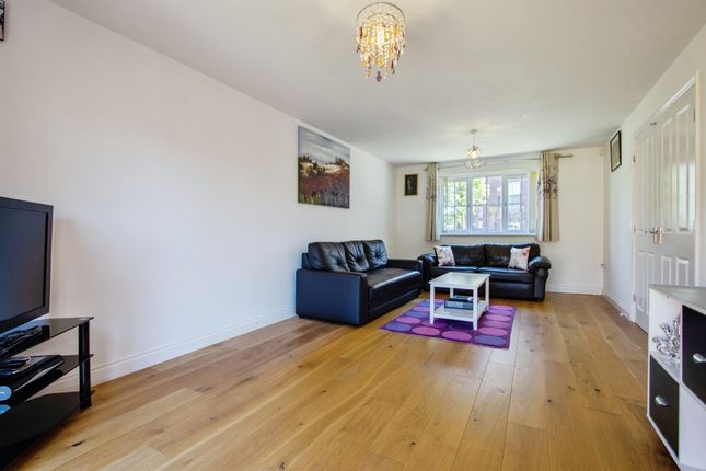 1, Elm Drive, Leeds photo 3