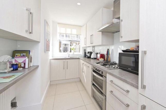 12, 46 Elm Park Gardens, London photo 2