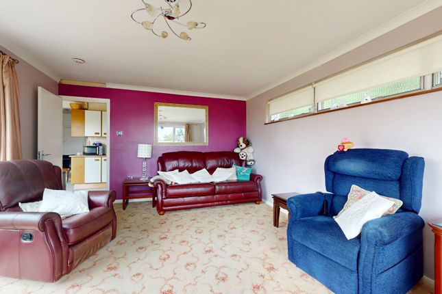54, Orchard Drive, Gravesend photo 4