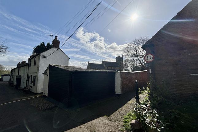 Thumbnail Semi-detached house to rent in Back Lane, Thrussington, Leicester