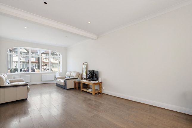 63, Cleveley Crescent, London photo 3