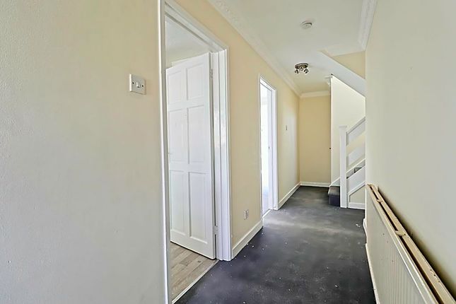 6, Southwell Road, Benfleet photo 4