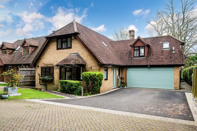 3-bed house on 18, Woodfield Hill, Chipstead, £900,000