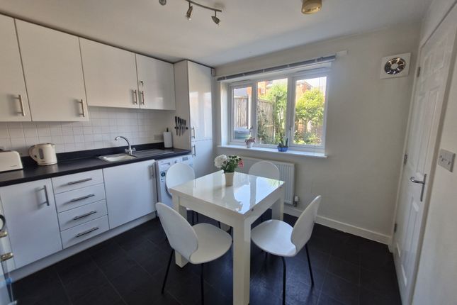 9, College Close, Saffron Walden photo 5