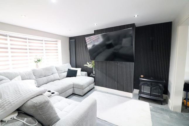 381, Turnpike Drive, Luton photo 4