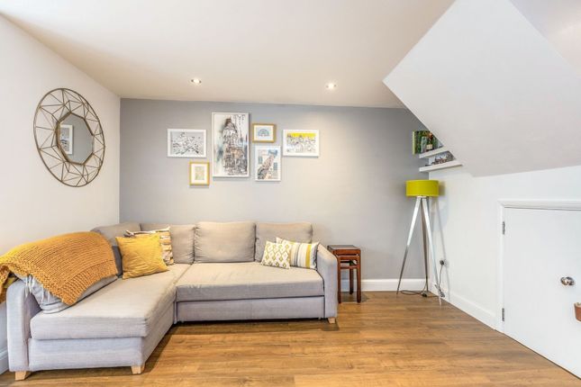 Thumbnail Flat to rent in Bellevue Road, London