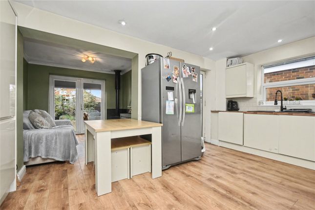 41A, King Edward Avenue, Castleford photo 3