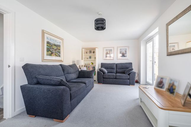 1 Deer Vale, Norwich photo 2