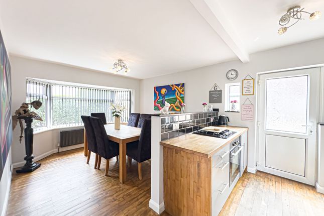 24 Euston Grove, Prenton photo 2