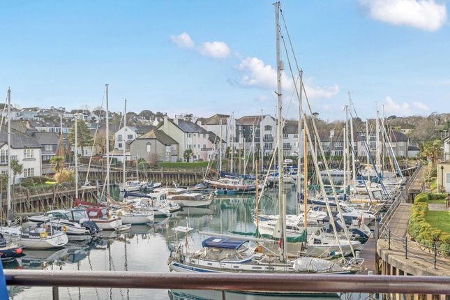 12 Challenger Quay, Falmouth photo 2