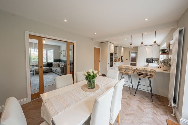 6 Rowsham Road, Aylesbury photo 3