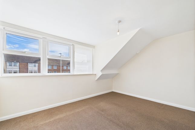 Flat A 86-88, Salisbury Avenue, Cheltenham photo 4