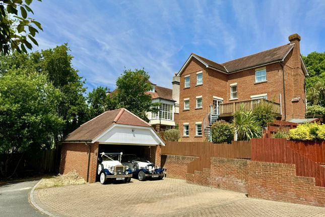 Thumbnail Detached house for sale in Nunwell Street, Sandown