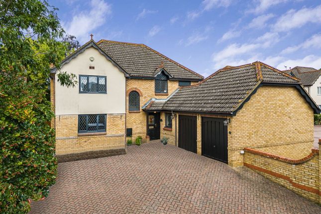 Thumbnail Detached house for sale in Hampton Gardens, Sawbridgeworth