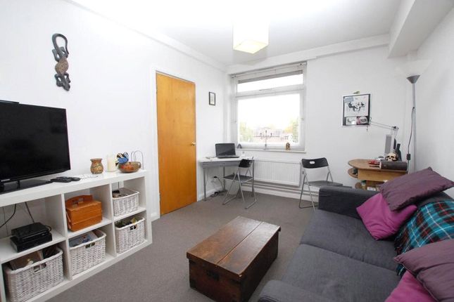 Flat 22 Minerva Lodge, 25-30, Sweyn Place, Blackheath photo 2