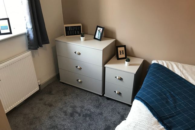 Thumbnail Room to rent in Mayfield Grove, Harrogate
