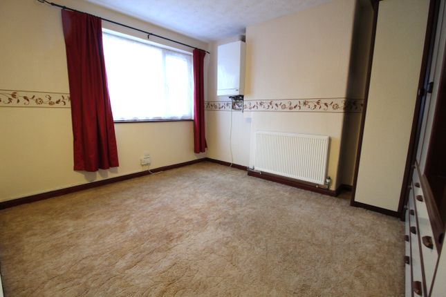 Terraced house for sale in Albany Street, Gainsborough, Lincolnshire