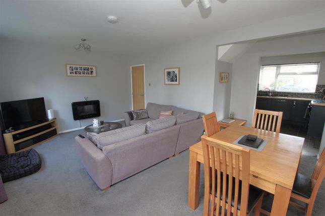 25, Waveney Road, Bristol photo 4