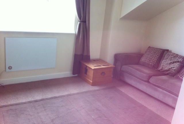 93, Foxdale Drive, Brierley Hill photo 3