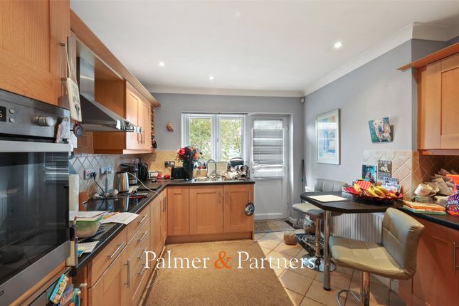 11, Pyefleet View, Colchester photo 3