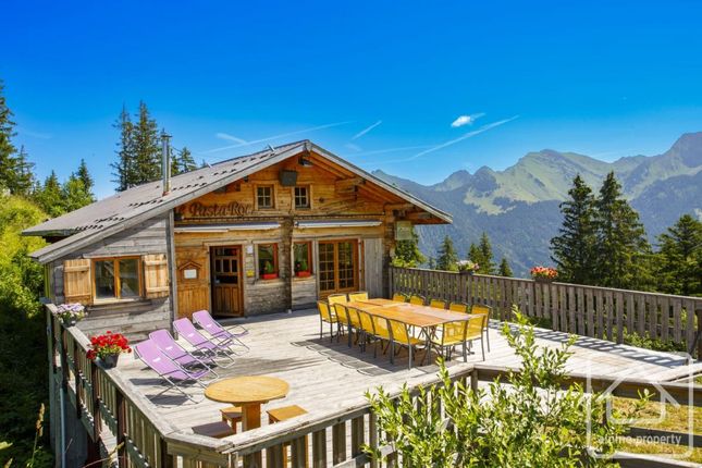 Chalet for sale in Rhône-Alpes, Haute-Savoie, Saint-Jean-D'aulps