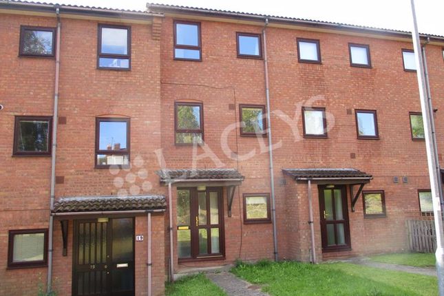 Thumbnail Town house to rent in Central Acre, Yeovil