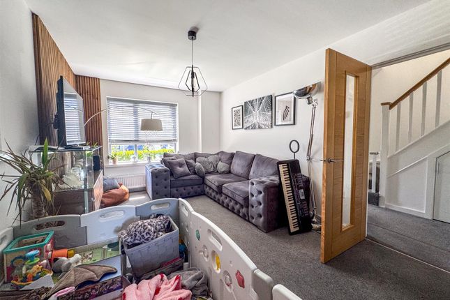 21, Gibbs Grove, Isle Of Man photo 2