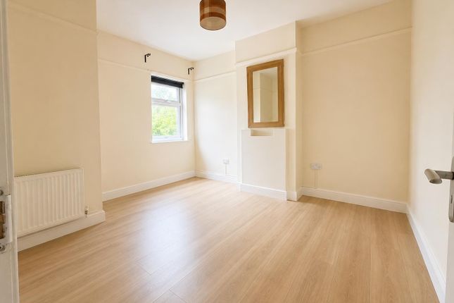 142a, London Road, Isleworth photo 2