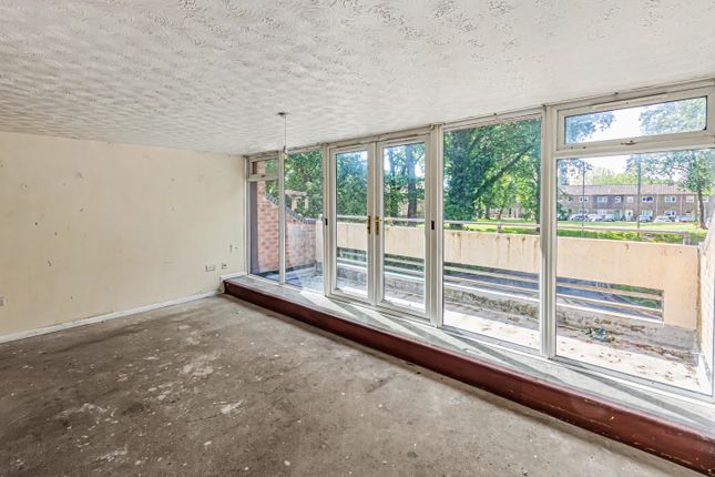 Flat 14, Andover photo 5