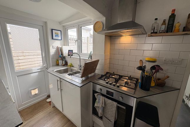156 Ladysmith Road, Brighton photo 4