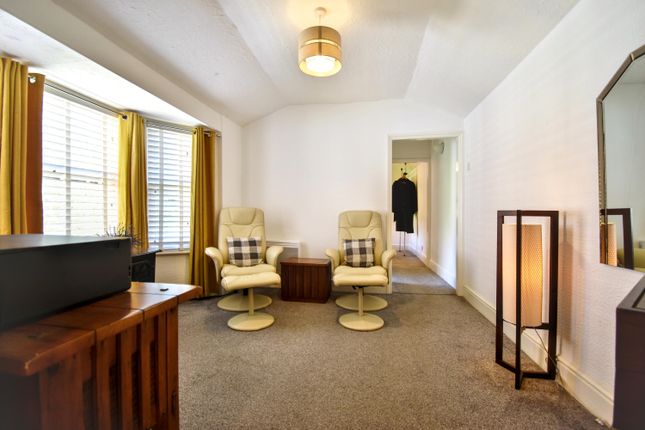 Flat D, 37, Westgate, Louth photo 3