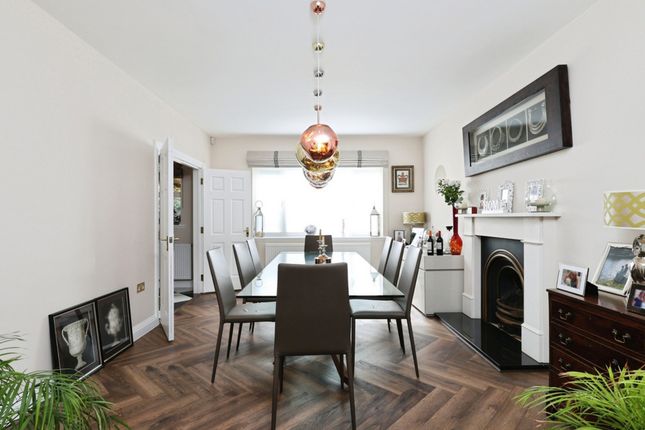 55, Dukes Wood Drive, Gerrards Cross photo 4