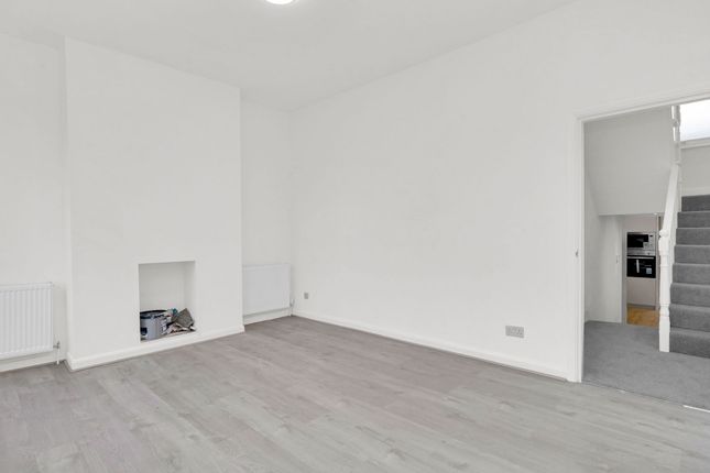 48a Hendon Lane, Finchley photo 4